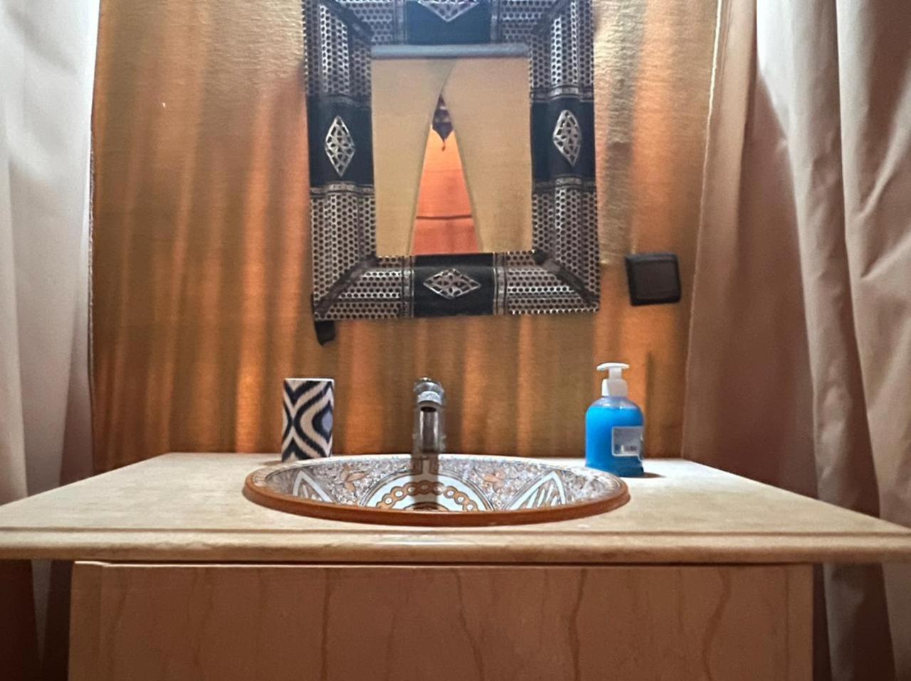 Erg Chebbi Romantic Desert Camp 梅尔祖卡 外观 照片