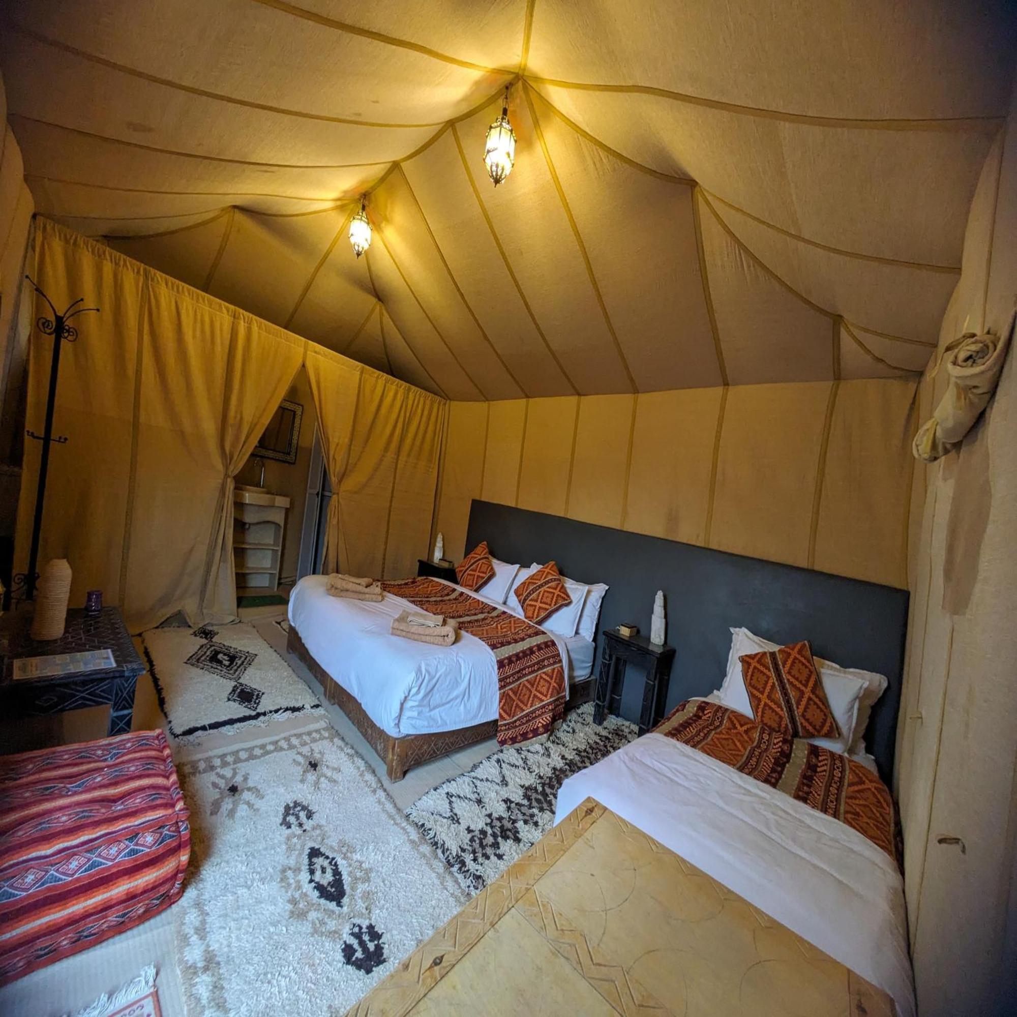 Erg Chebbi Romantic Desert Camp 梅尔祖卡 外观 照片