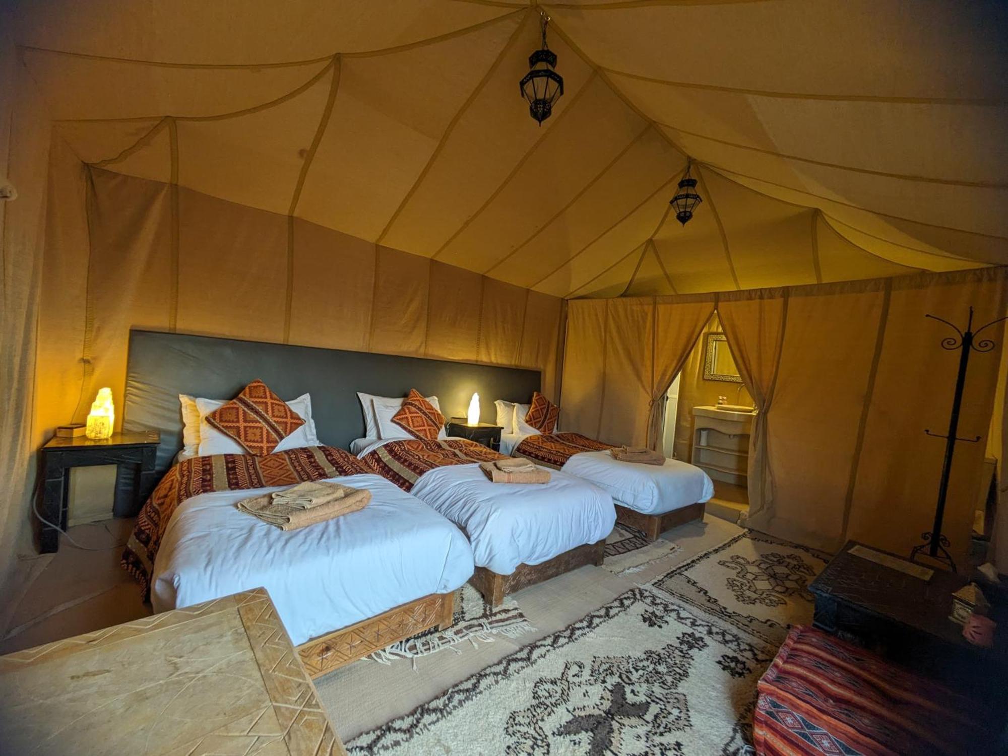 Erg Chebbi Romantic Desert Camp 梅尔祖卡 外观 照片