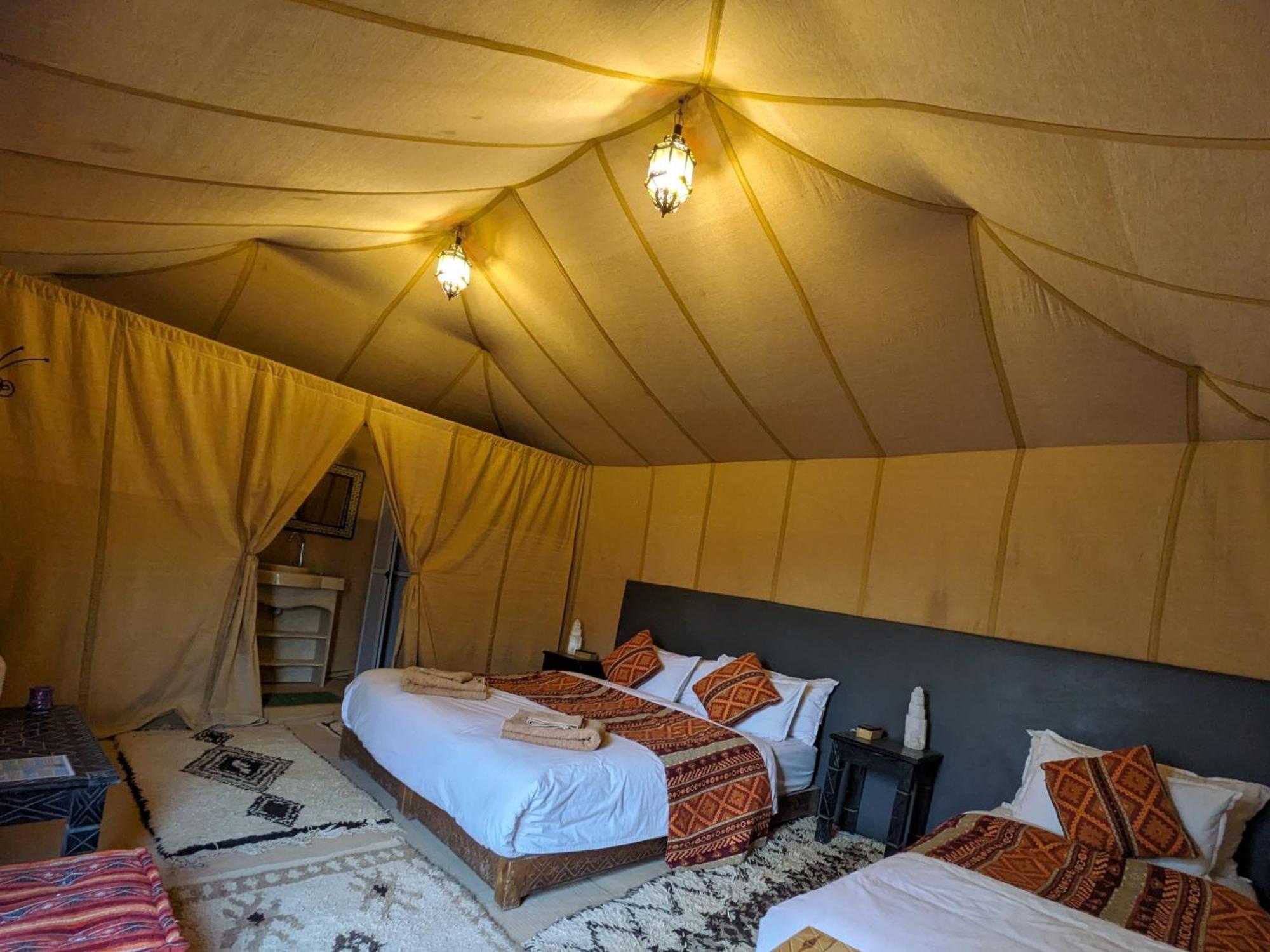 Erg Chebbi Romantic Desert Camp 梅尔祖卡 外观 照片